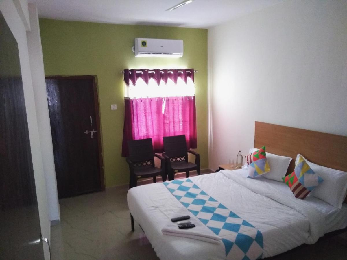Ambient Home Stay, In Nashik Exterior foto